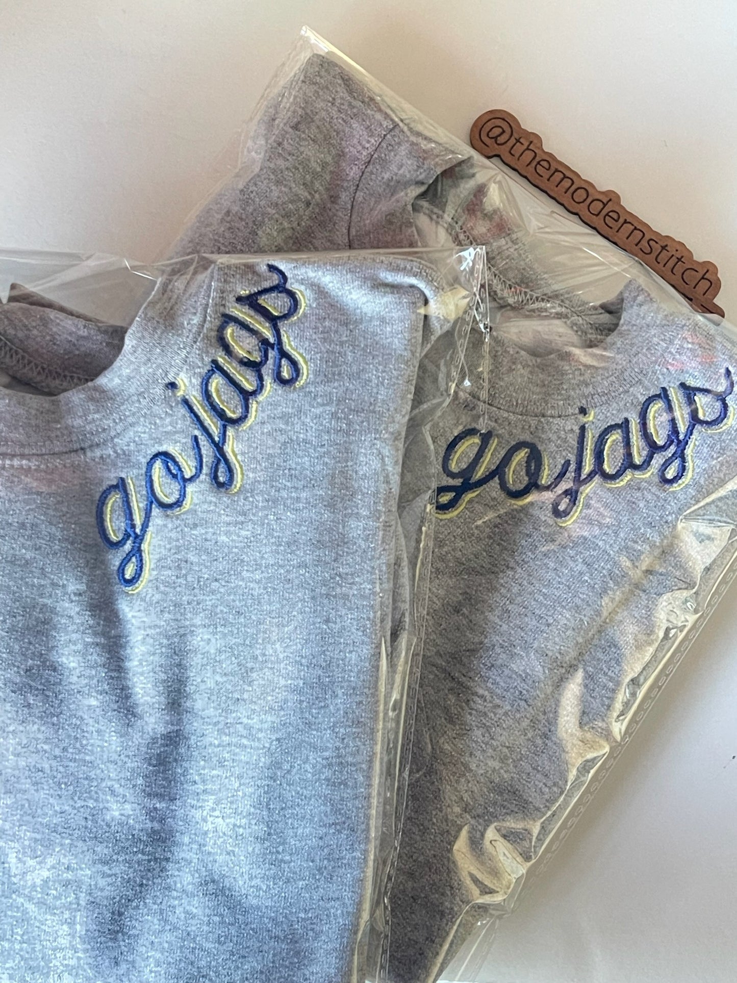 Basic Custom Embroidered Collar Sweat Shirt